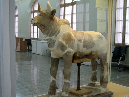 Clay-made bull from Tchogha Zanbil temple